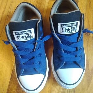 Boys Converse canvas shoes / sneakers